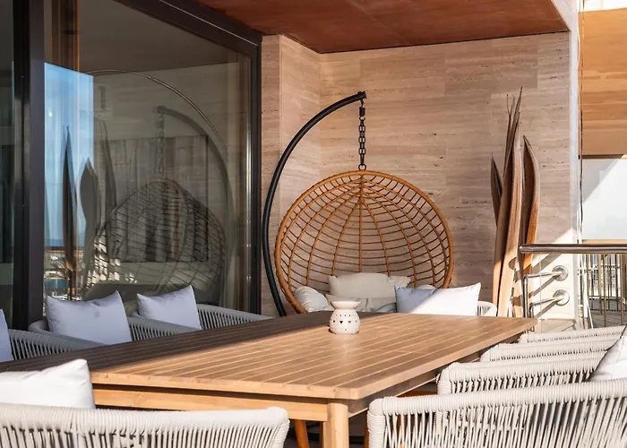Luxury Sea View Apartment In Puerto De Alcudia